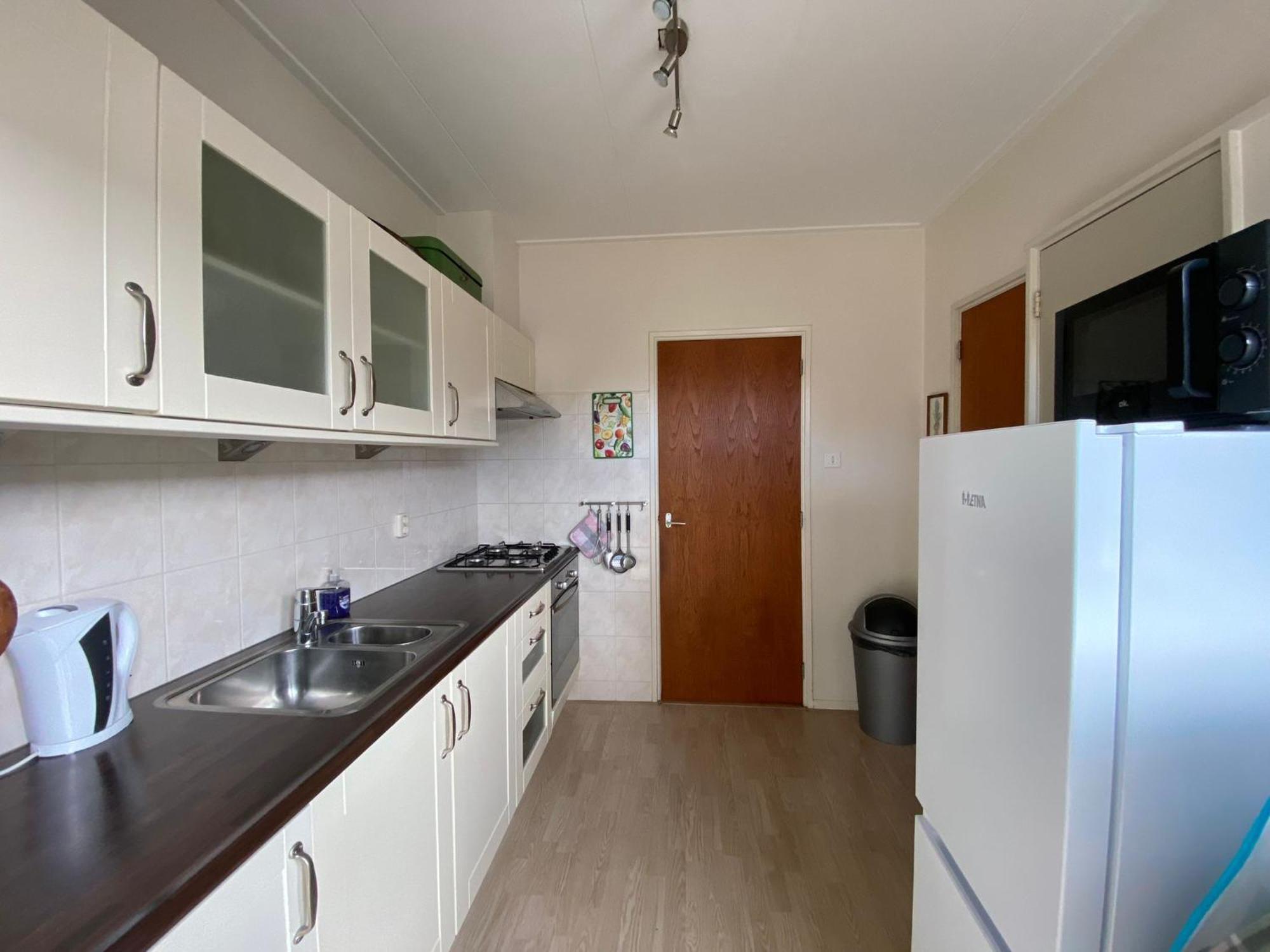 Huis Bij Het Water Met Sloepje Jutrijp Exterior foto